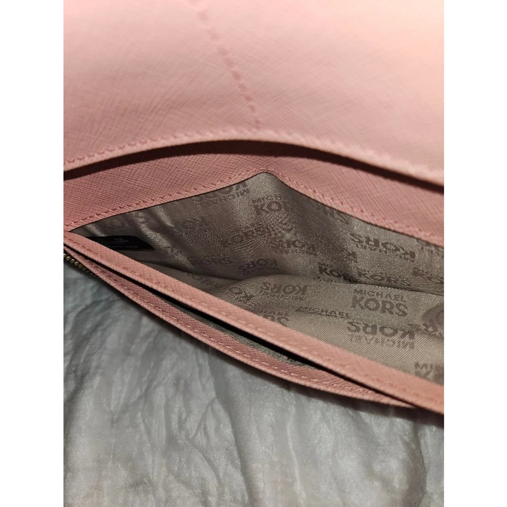 Michael Kors Pink Wallet